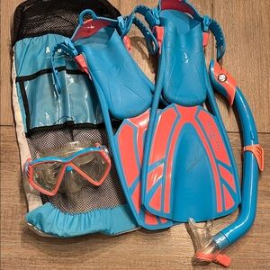 Blue and Pink Snorkel Set with Bag